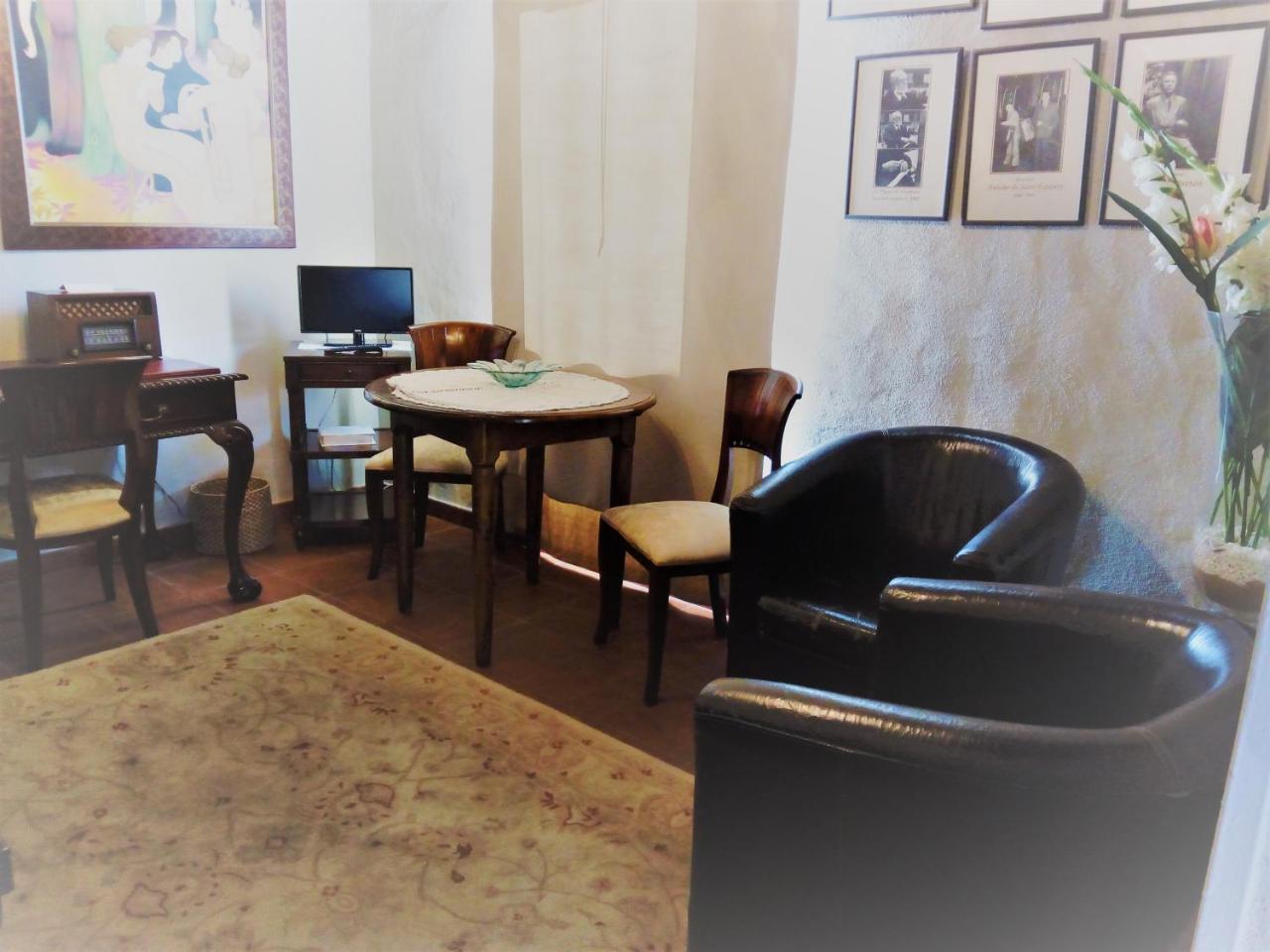 尤托皮亚酒店 贝纳鲁普·卡萨斯·别哈斯 外观 照片